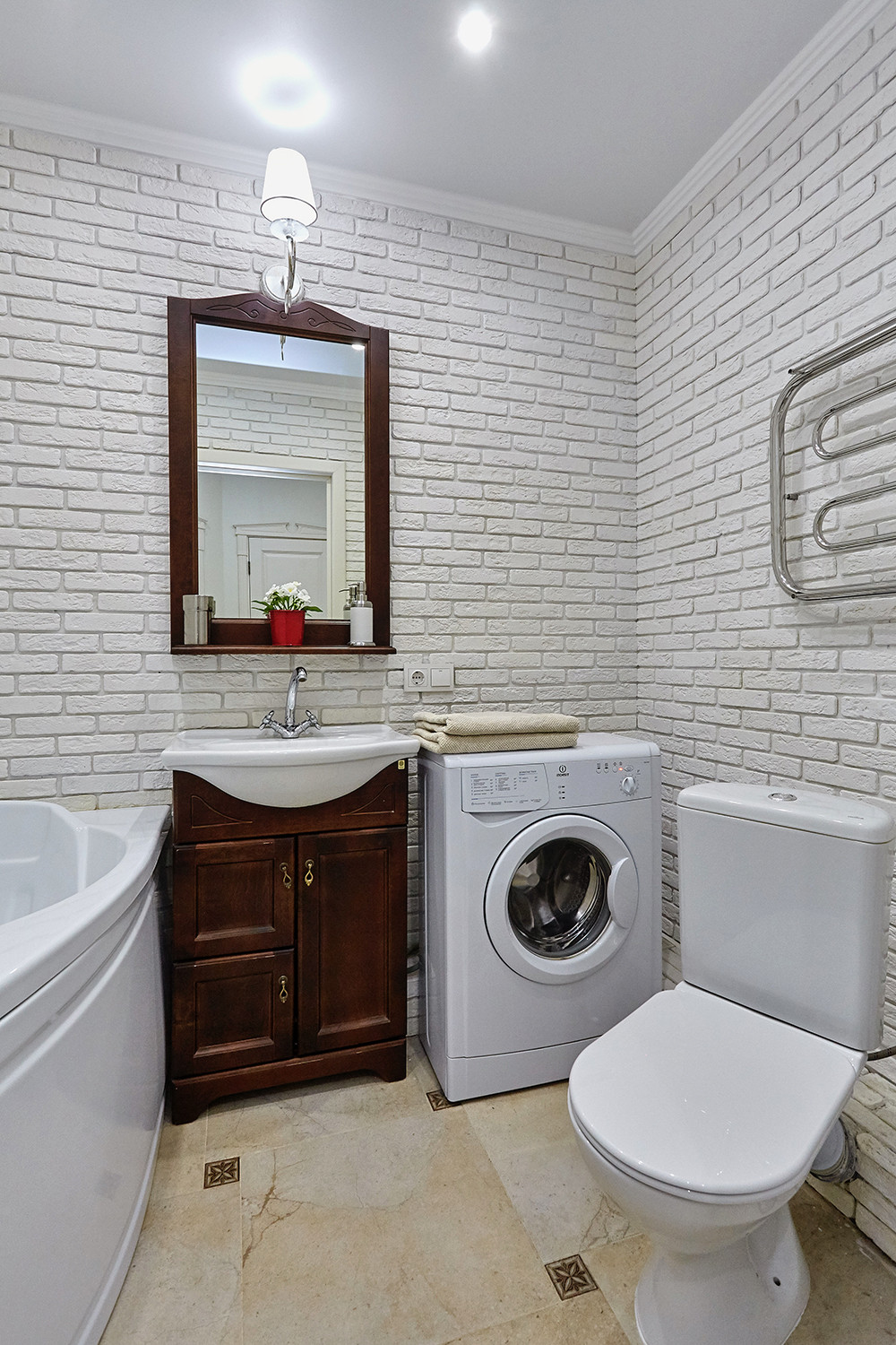 053 Квартира