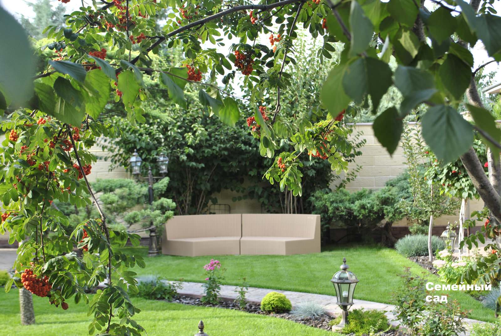 Удобный уголок для отдыхаландшафтный дизайн, озеленение,