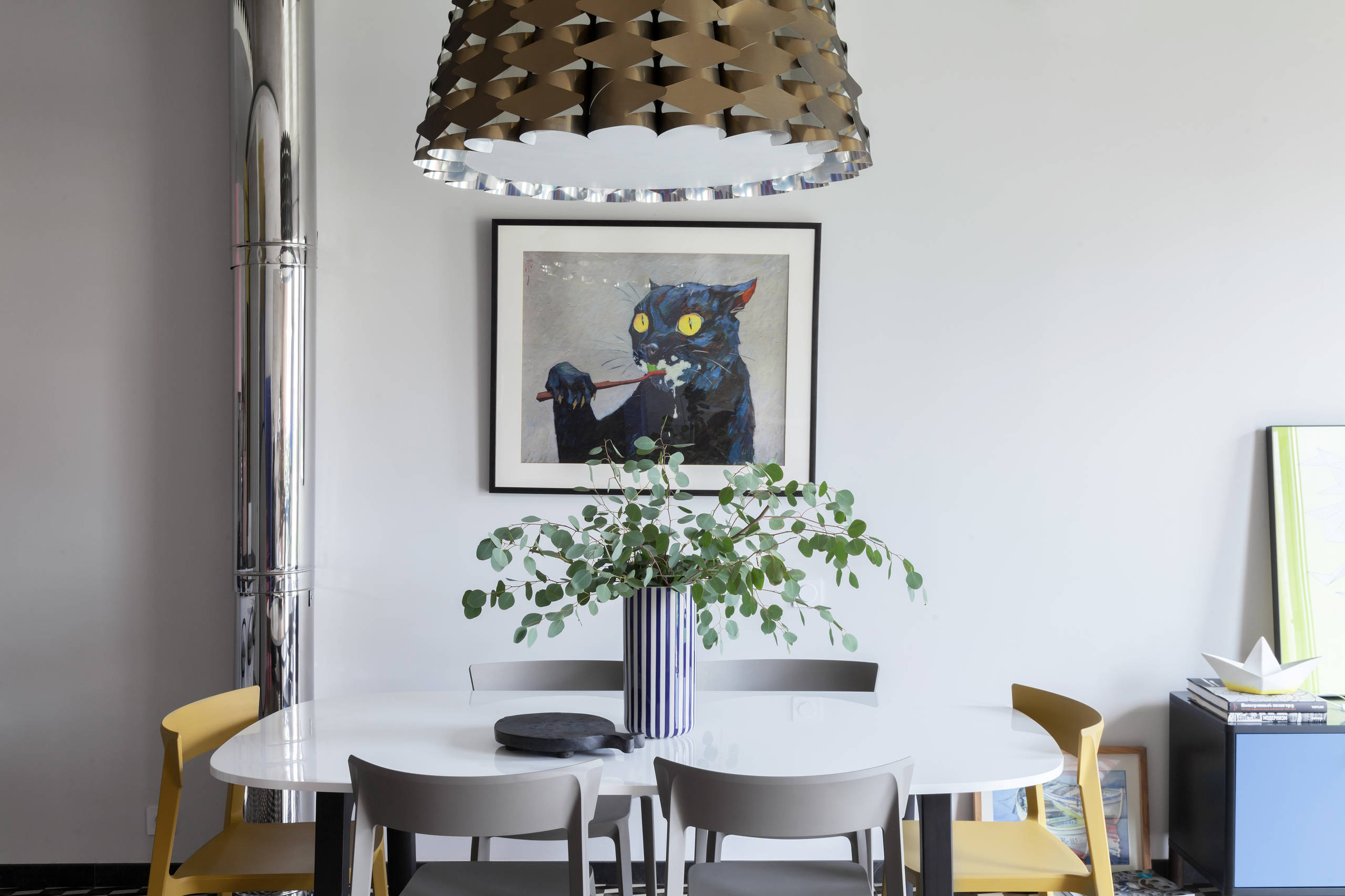 Houzz тур: Яркий таунхаус, который ломает стереотипы