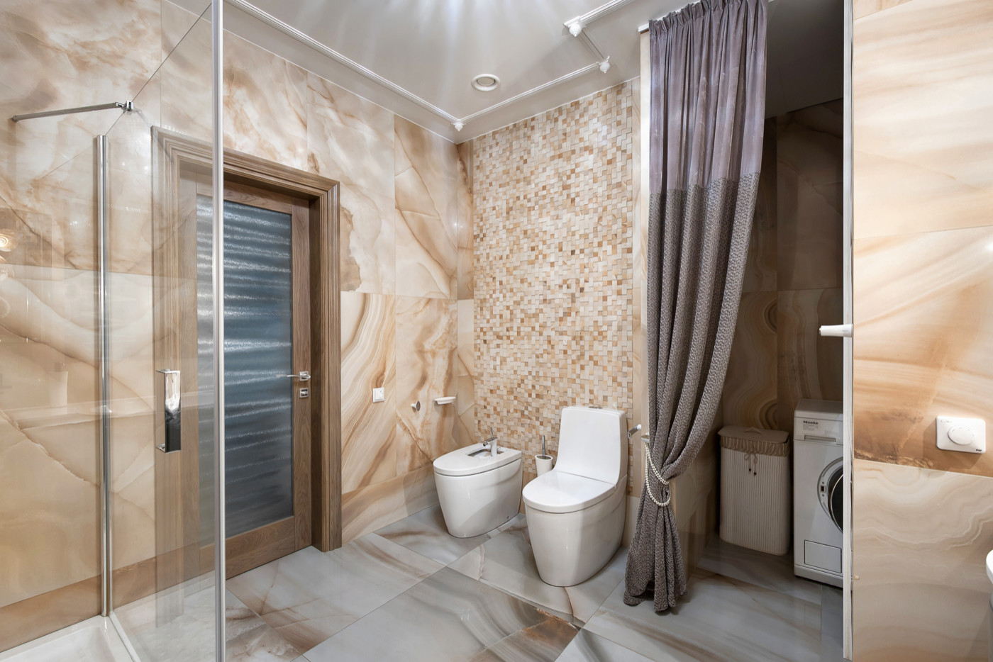 Просторная квартира на Васильевском острове