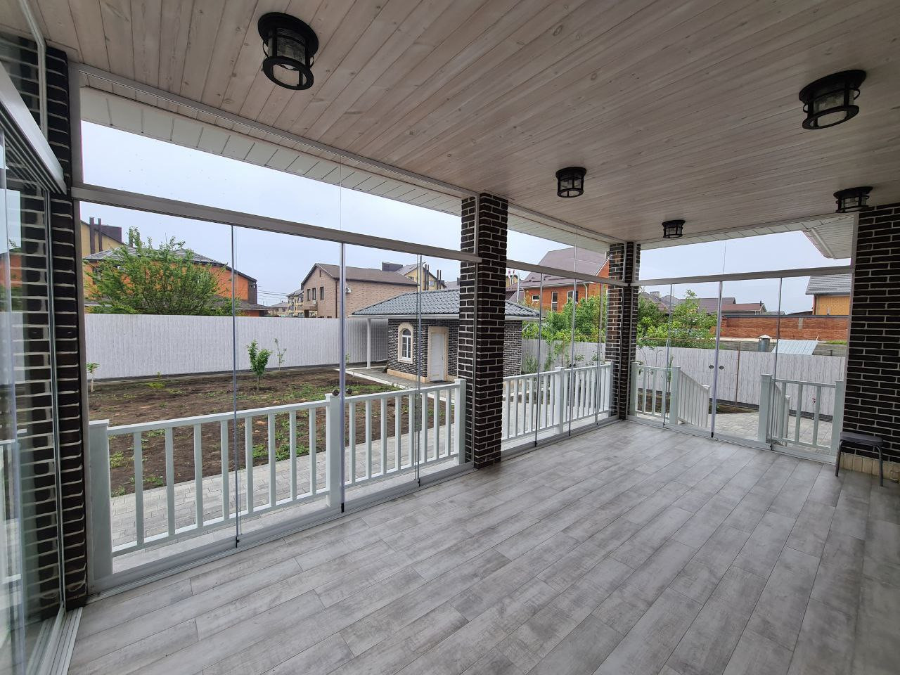 Безрамное остекление