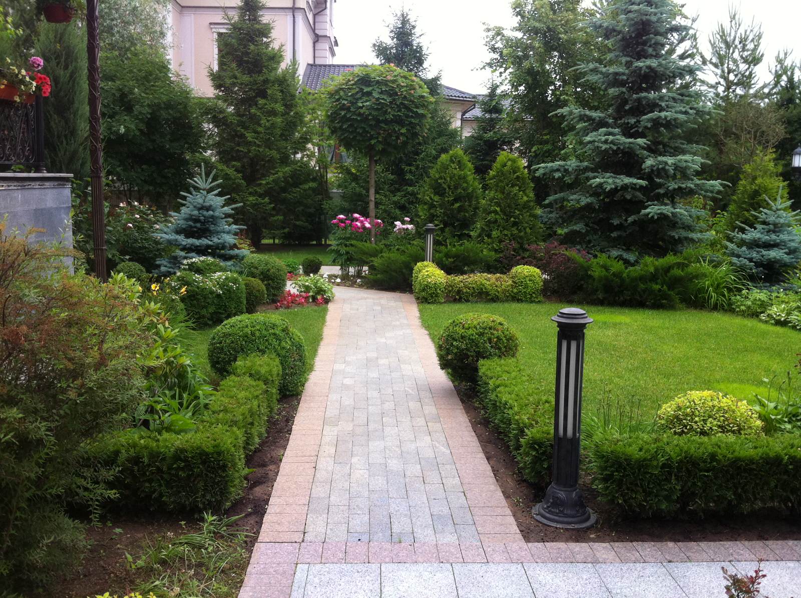 Обложка проекта: Современный сад