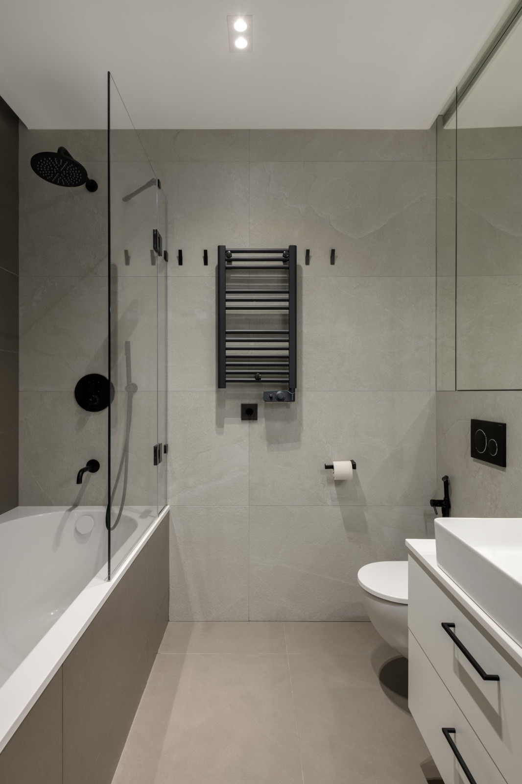 Neoclassicism in the interior of the apartment