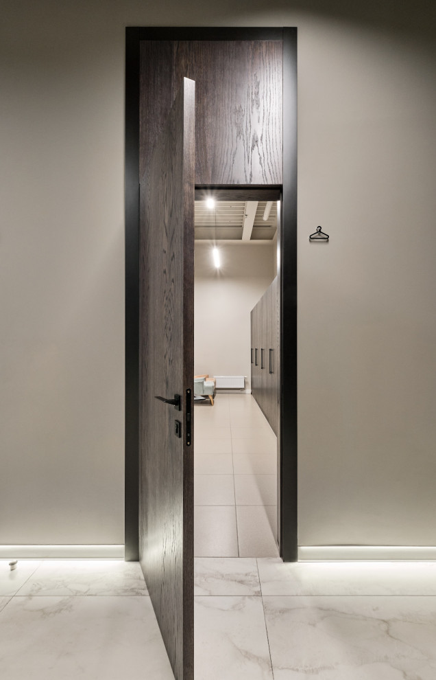 Высокие дубовые двери. 100% массив дуба.