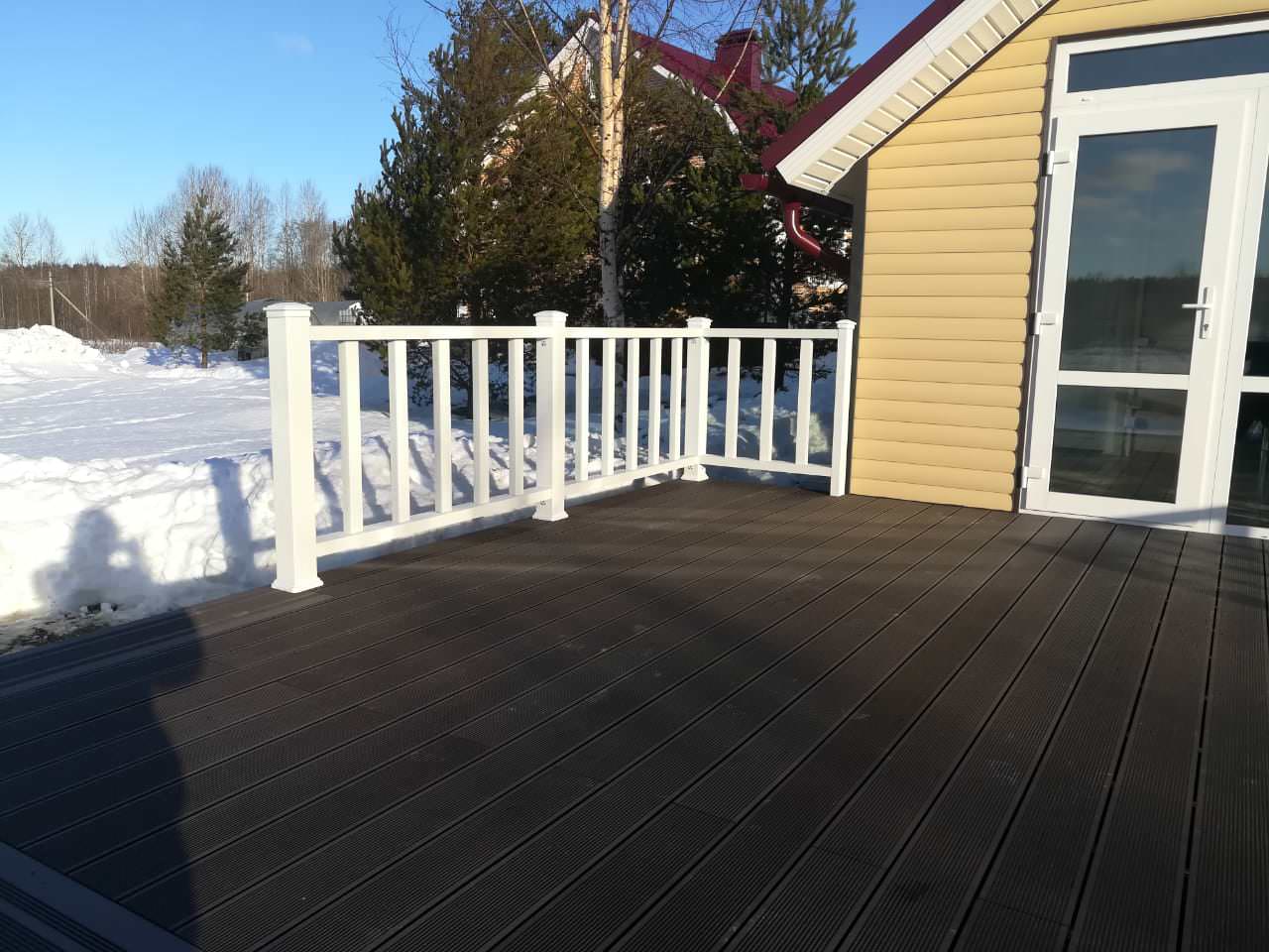 Обложка проекта: Терраса с ограждениями и ступенями