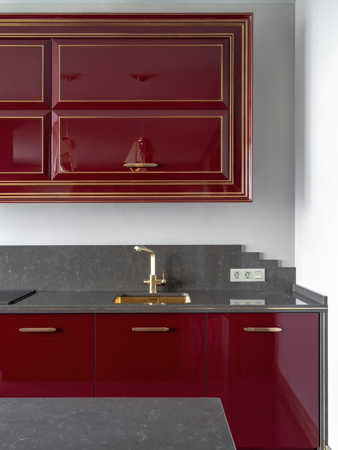 Бордовый глянец