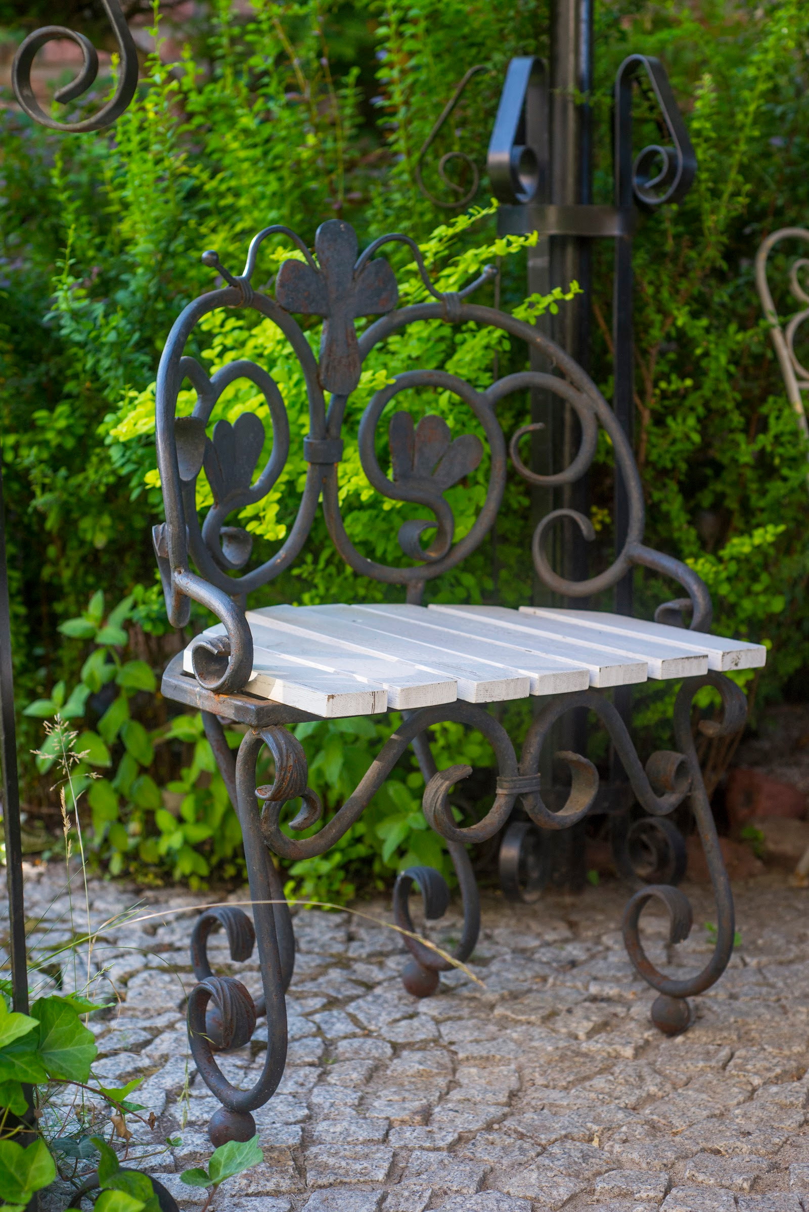 Проект недели: Маленький садик в рустикальном стиле в Калининграде