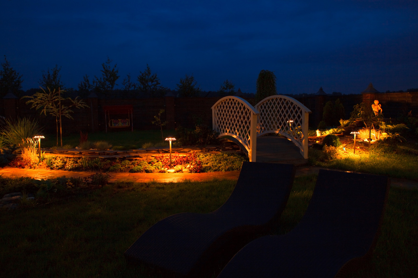 Ландшафтное освещение