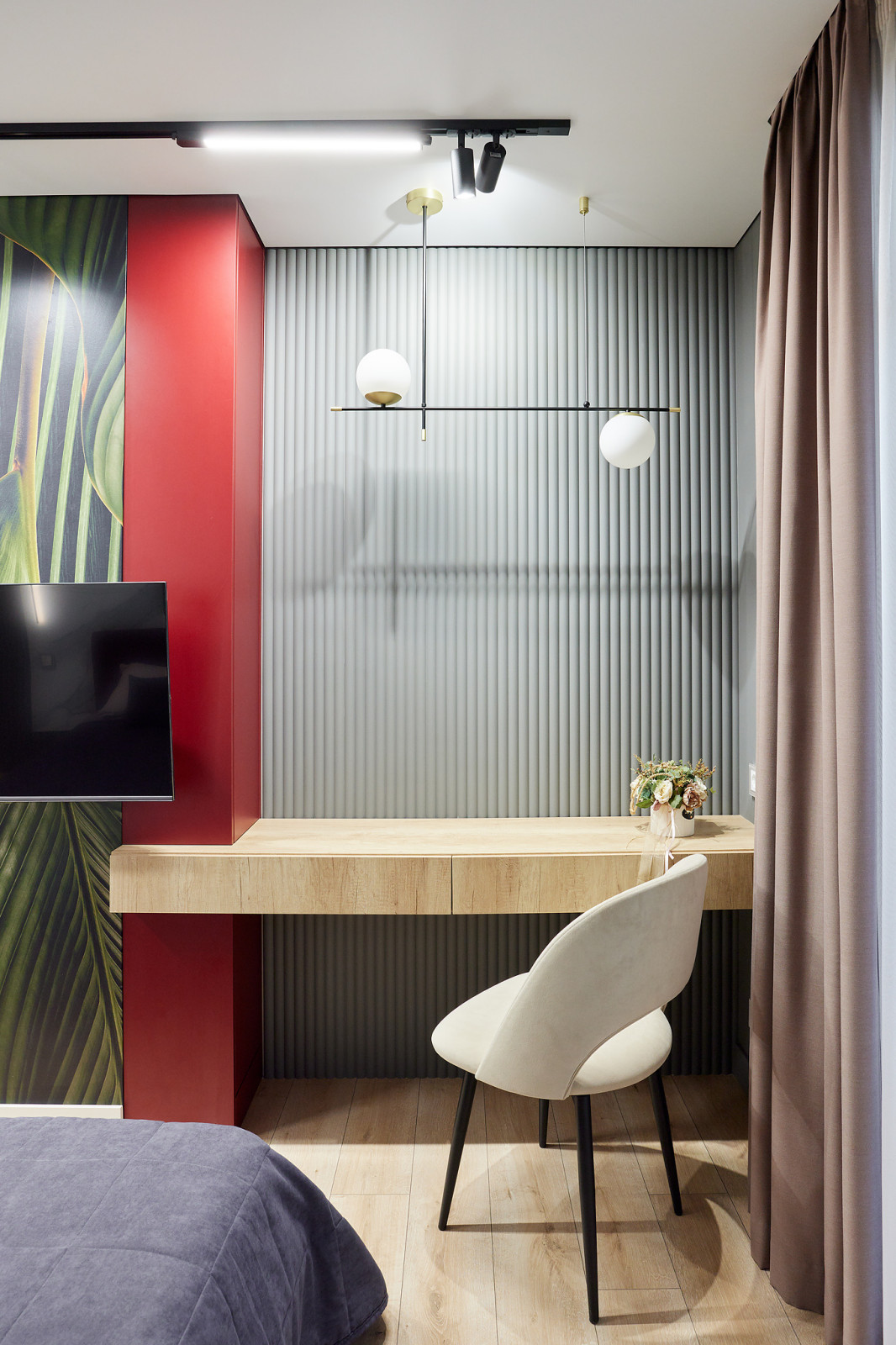 Проект двухкомнатной квартиры LIFE LOVE SHINE