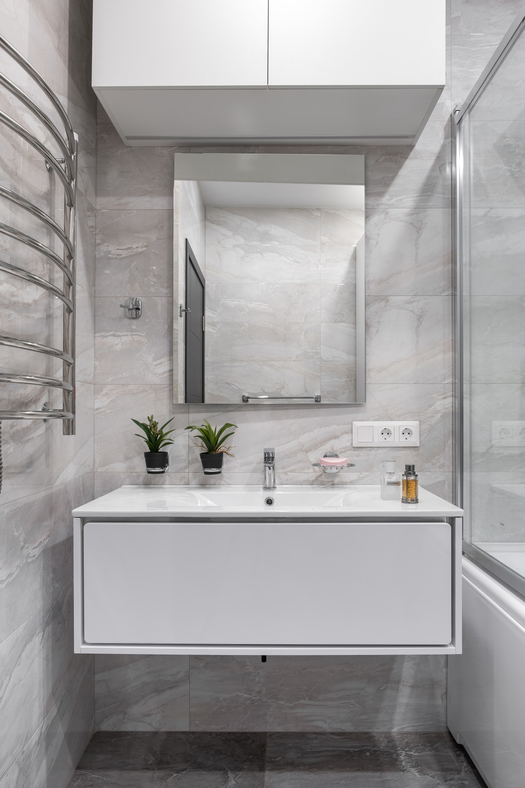 Квартира в цвете антрацит