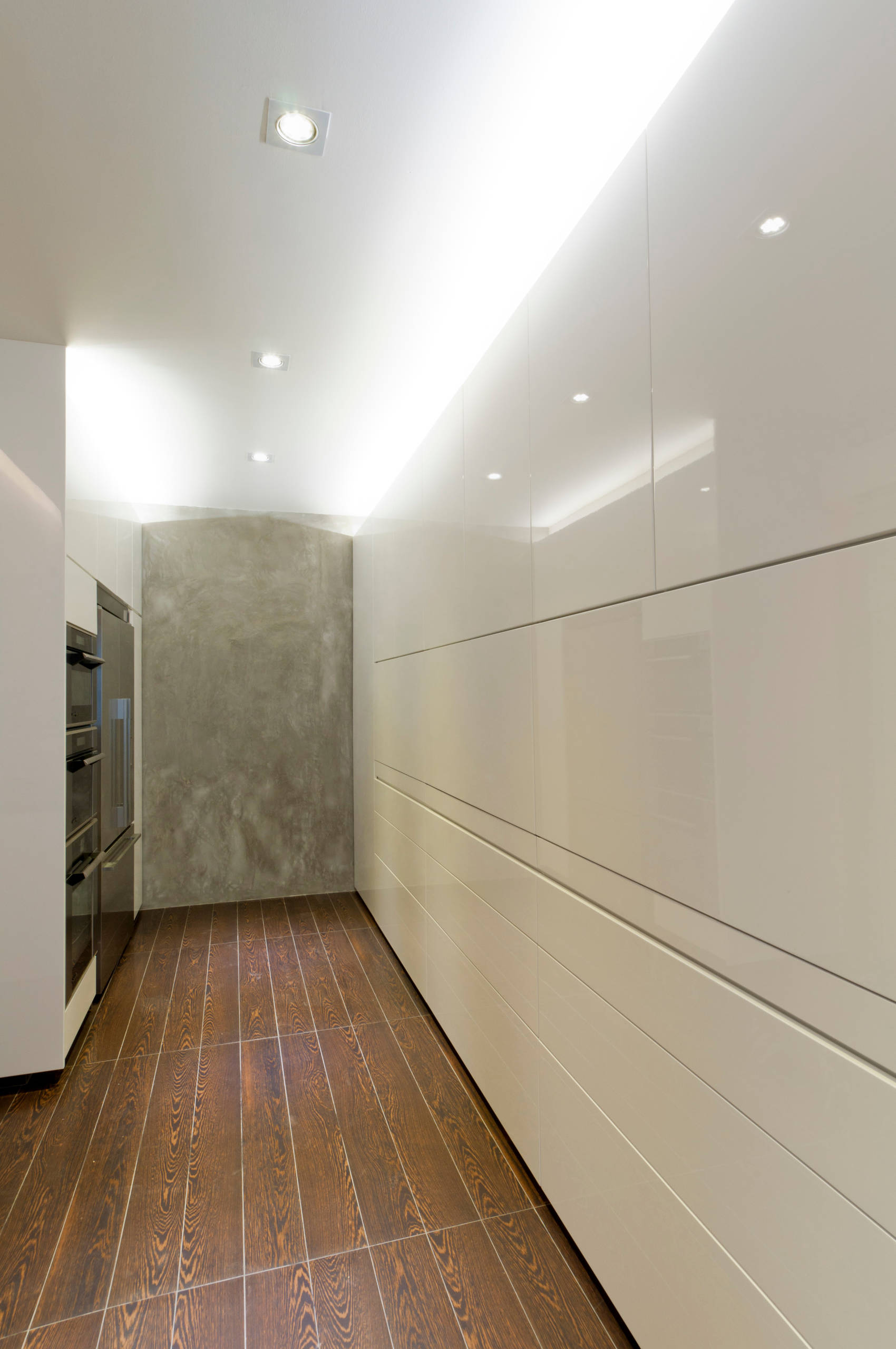 Так можно: Гараж для чайника и прочих кухонных машин