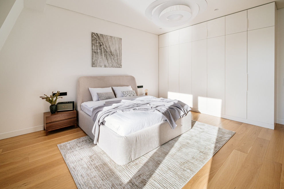 Дом на берегу реки