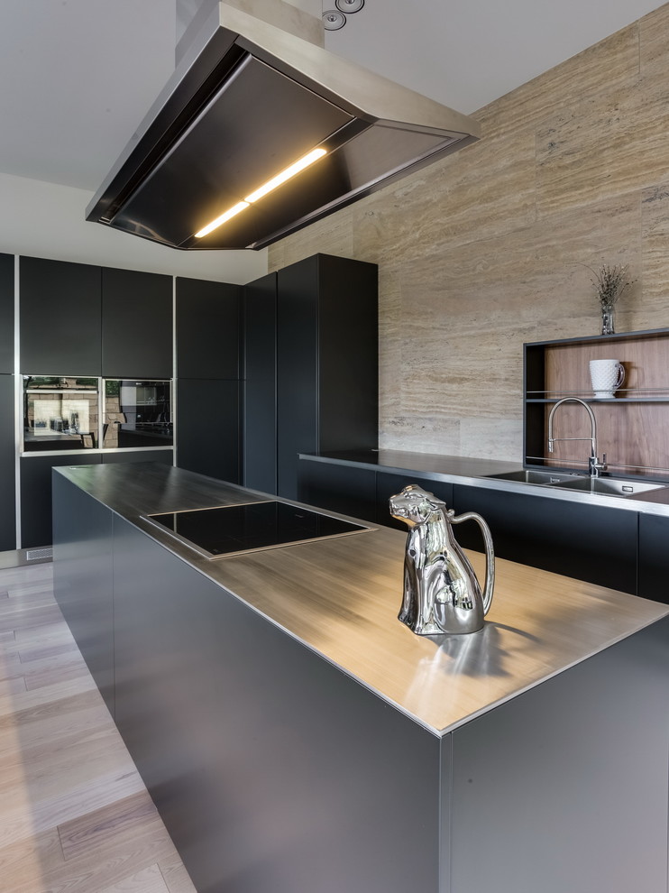 Кухня черного цвета