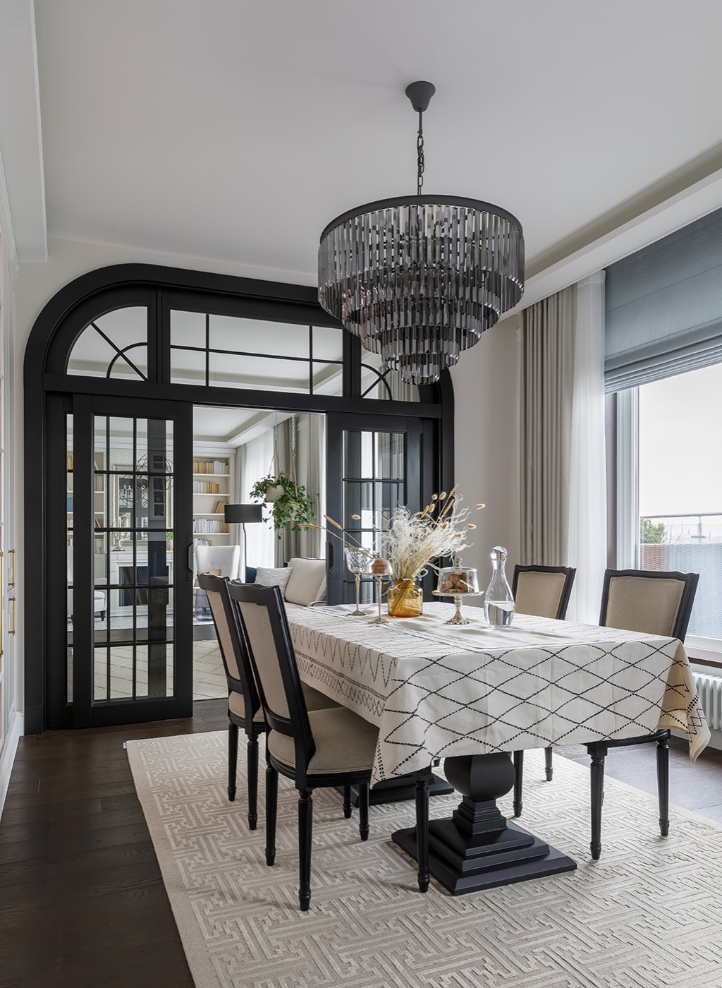 Реализованный проект квартиры 240м², ЖК Смольный проспект