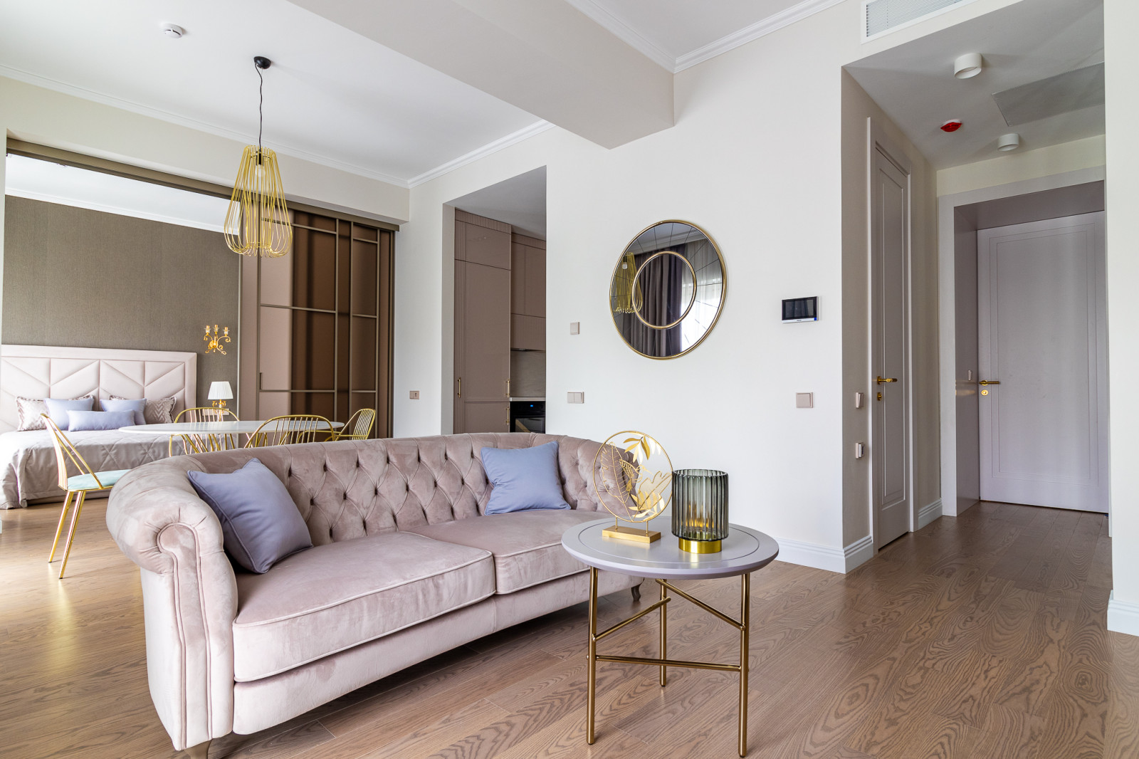 АК Grand Royal Residences