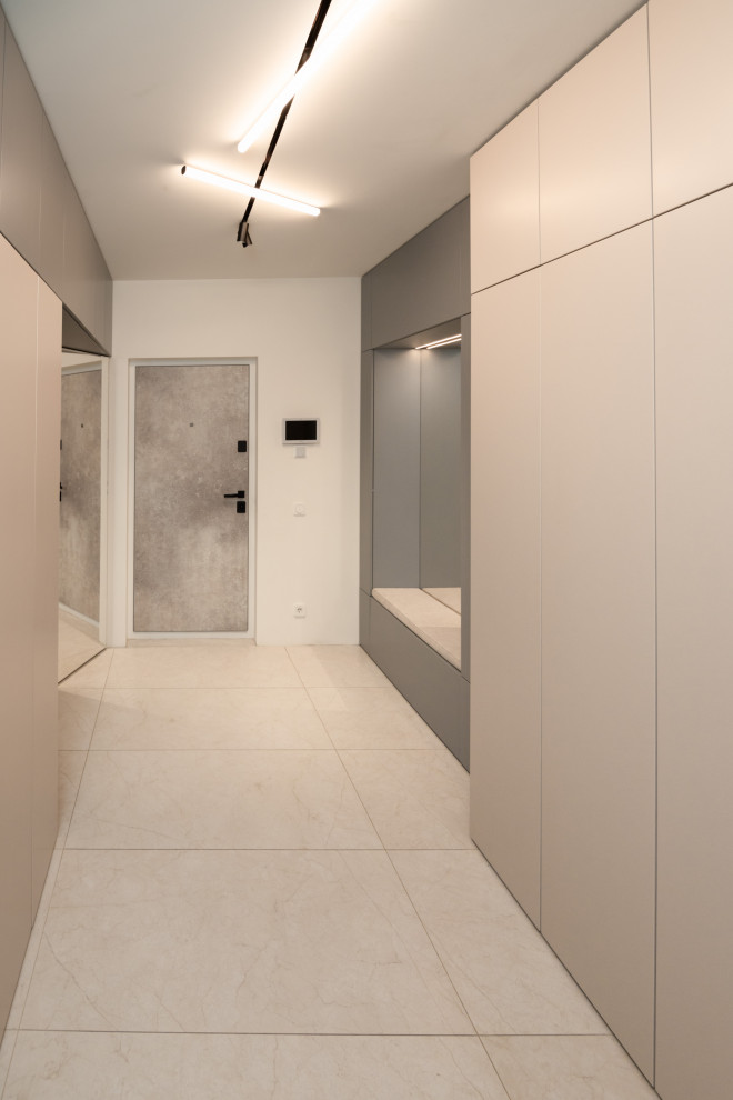 Минималистичные шкафы в прихожую