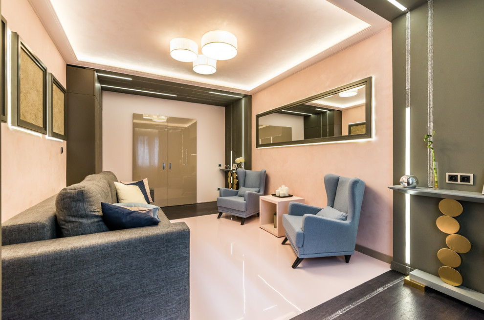 Гостиная под розовой пудрой