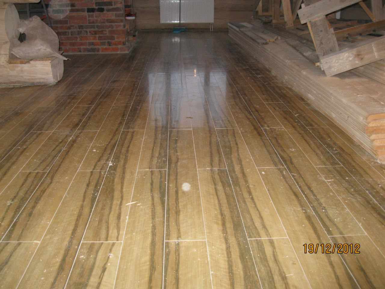 Обложка проекта: Напольная плитка в загородном доме