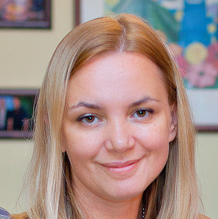 Лариса Золотова