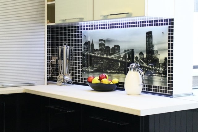Skinali - kitchen glass splash back