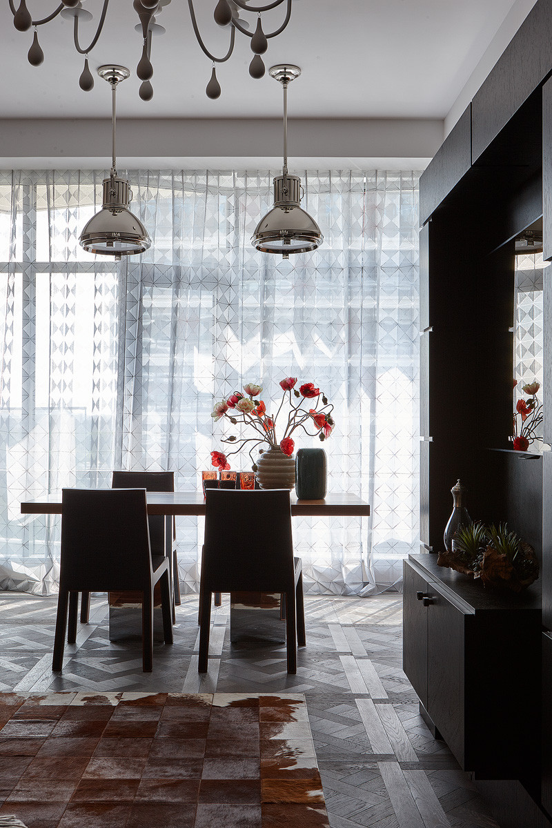 Варианты освещения над обеденной зоной