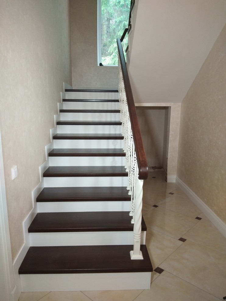 Лестница из лиственницы