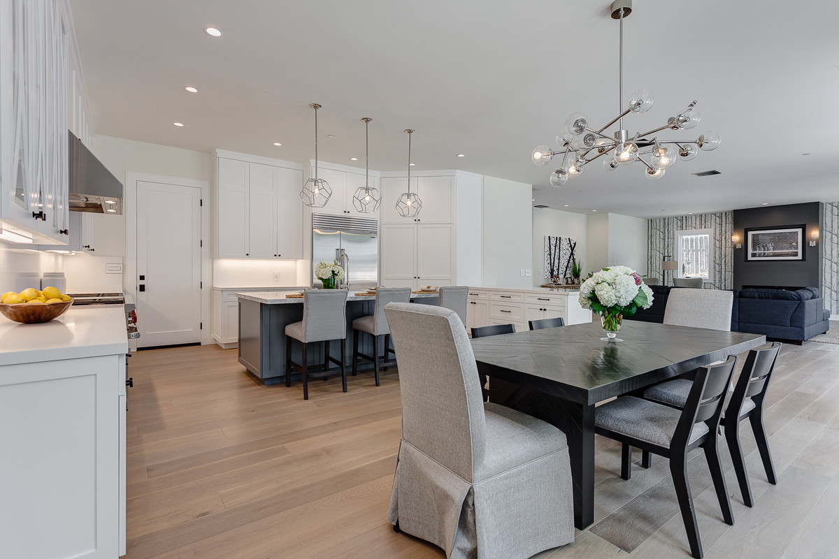 Дом в стиле Кейпкод в Ла Канада