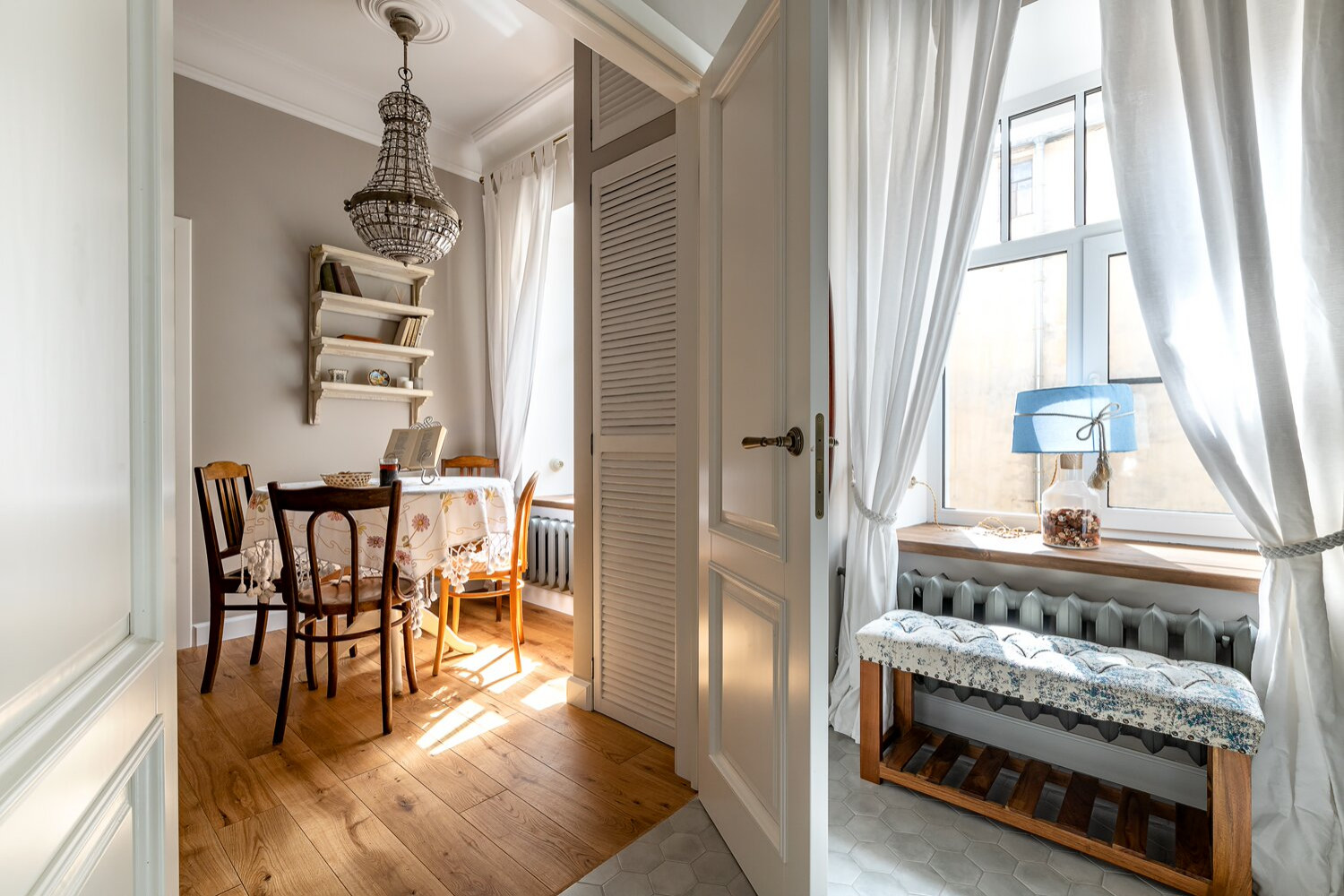 Обложка проекта: ...И под аркой на Галерной наши тени навсегда...