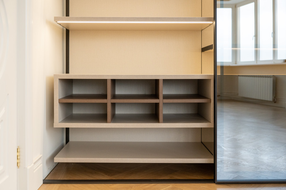 Воздушная гардеробная APPERIA для сталинки в центре Москвы