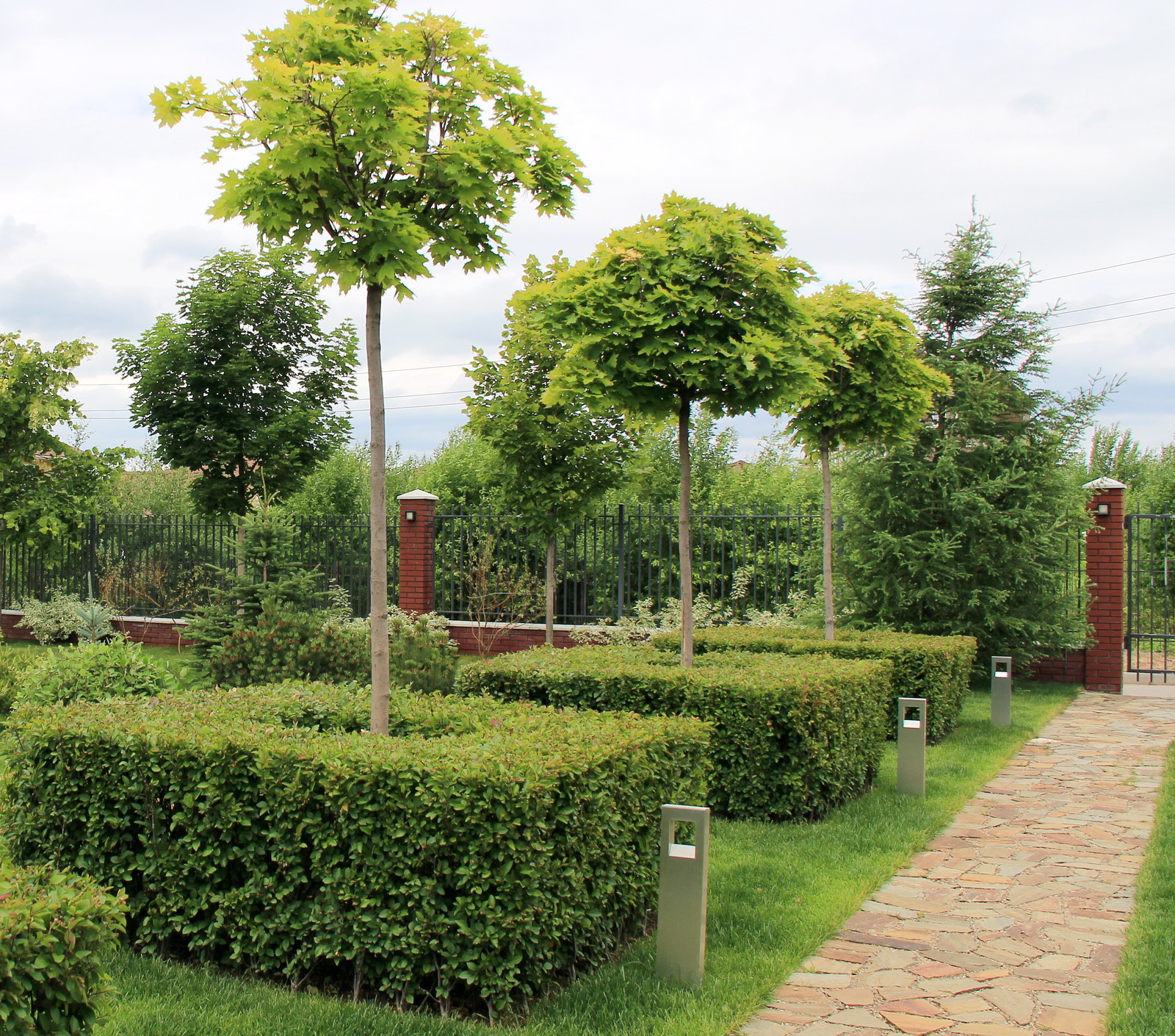 Ландшафтный дизайн участка под уклоном