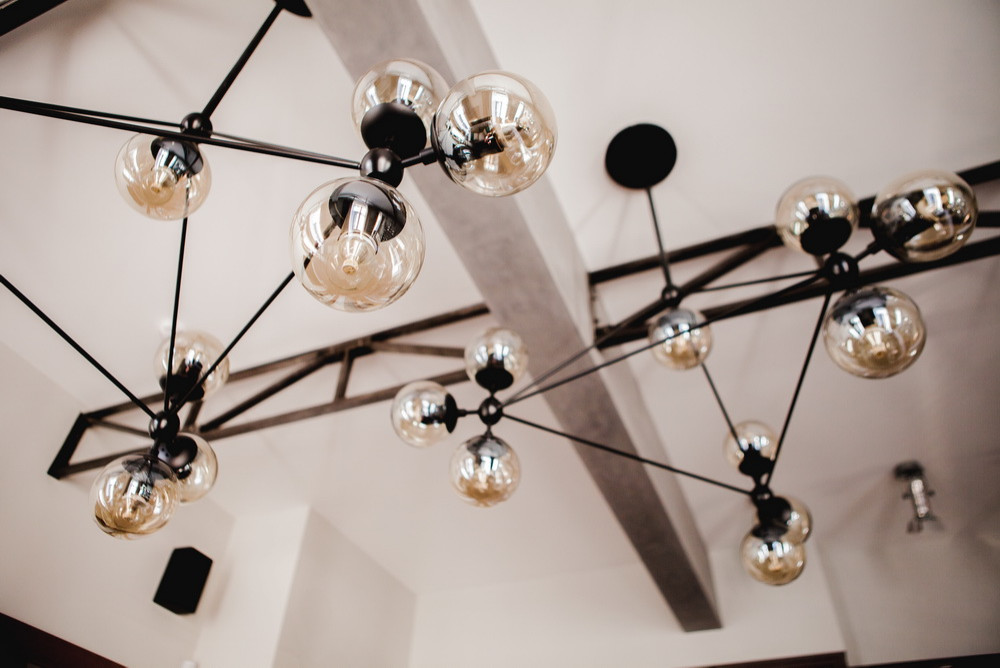 Скромное обаяние буржуа \\ гостиная-кухня