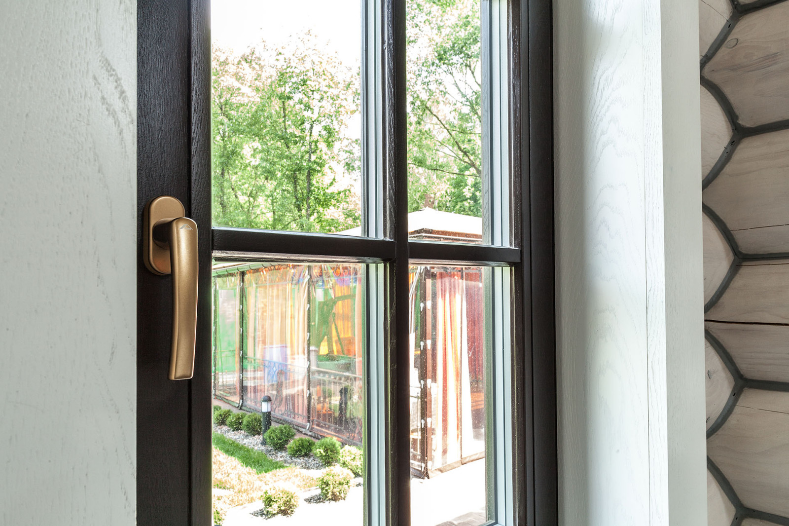 Деревянные окна