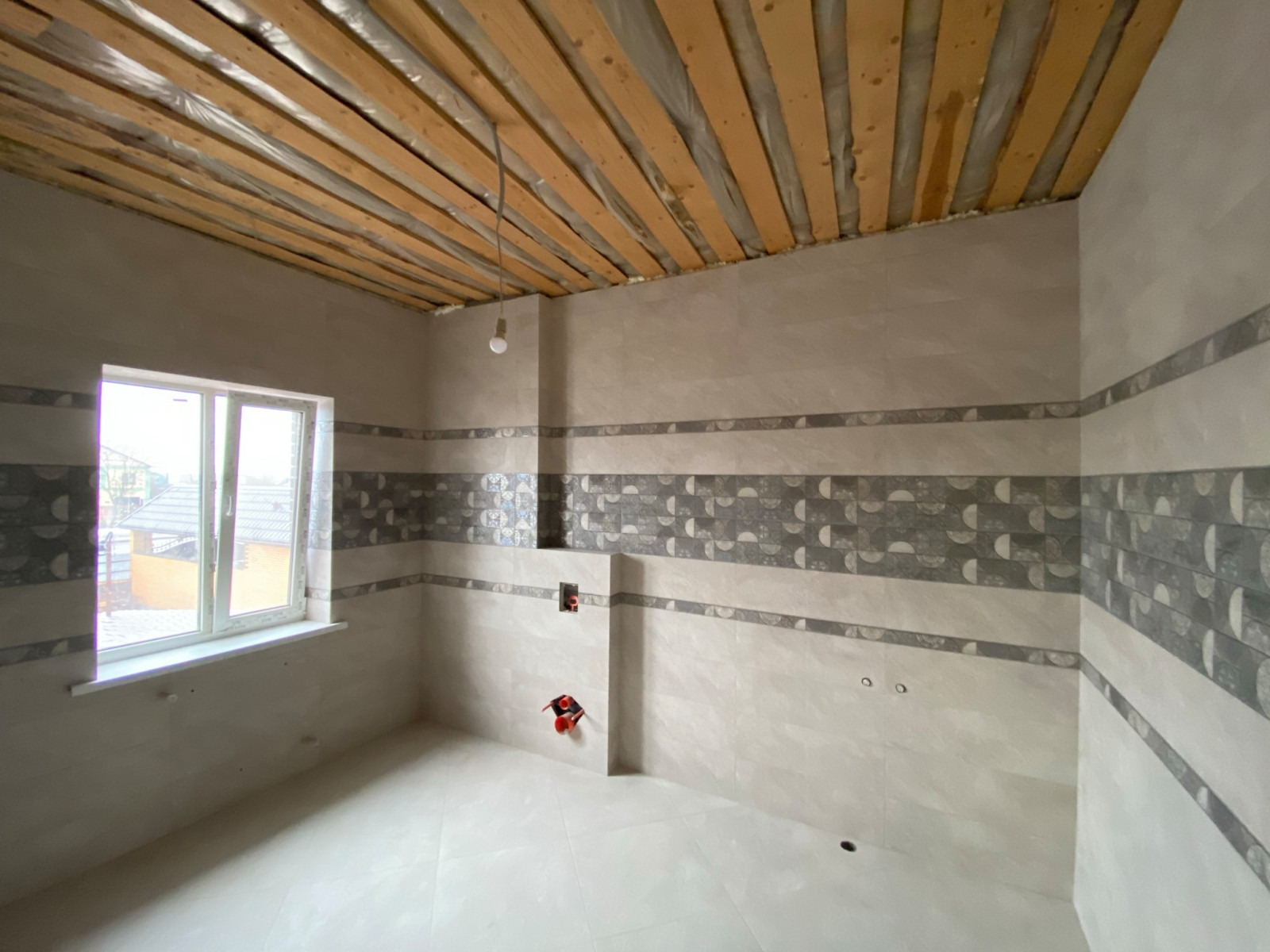 Укладка керамогранита в ваной