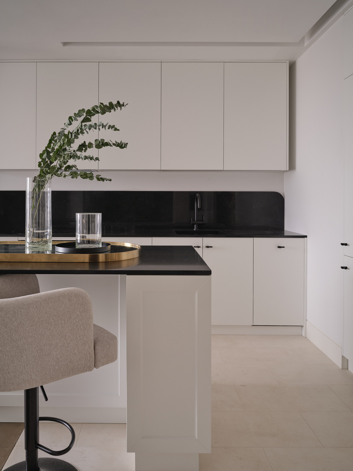 Поклонная 9