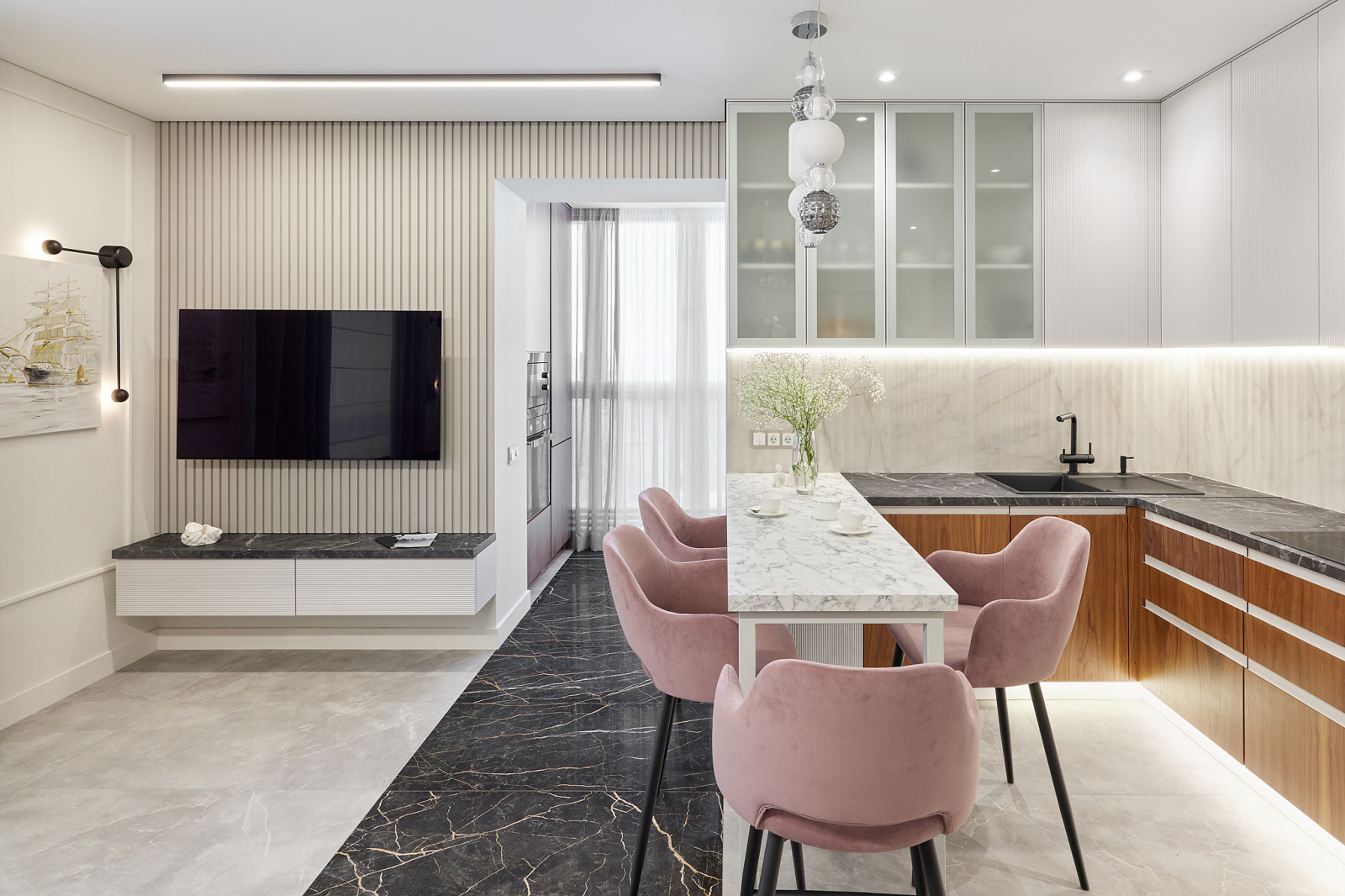 Проект двухкомнатной квартиры LIFE LOVE SHINE