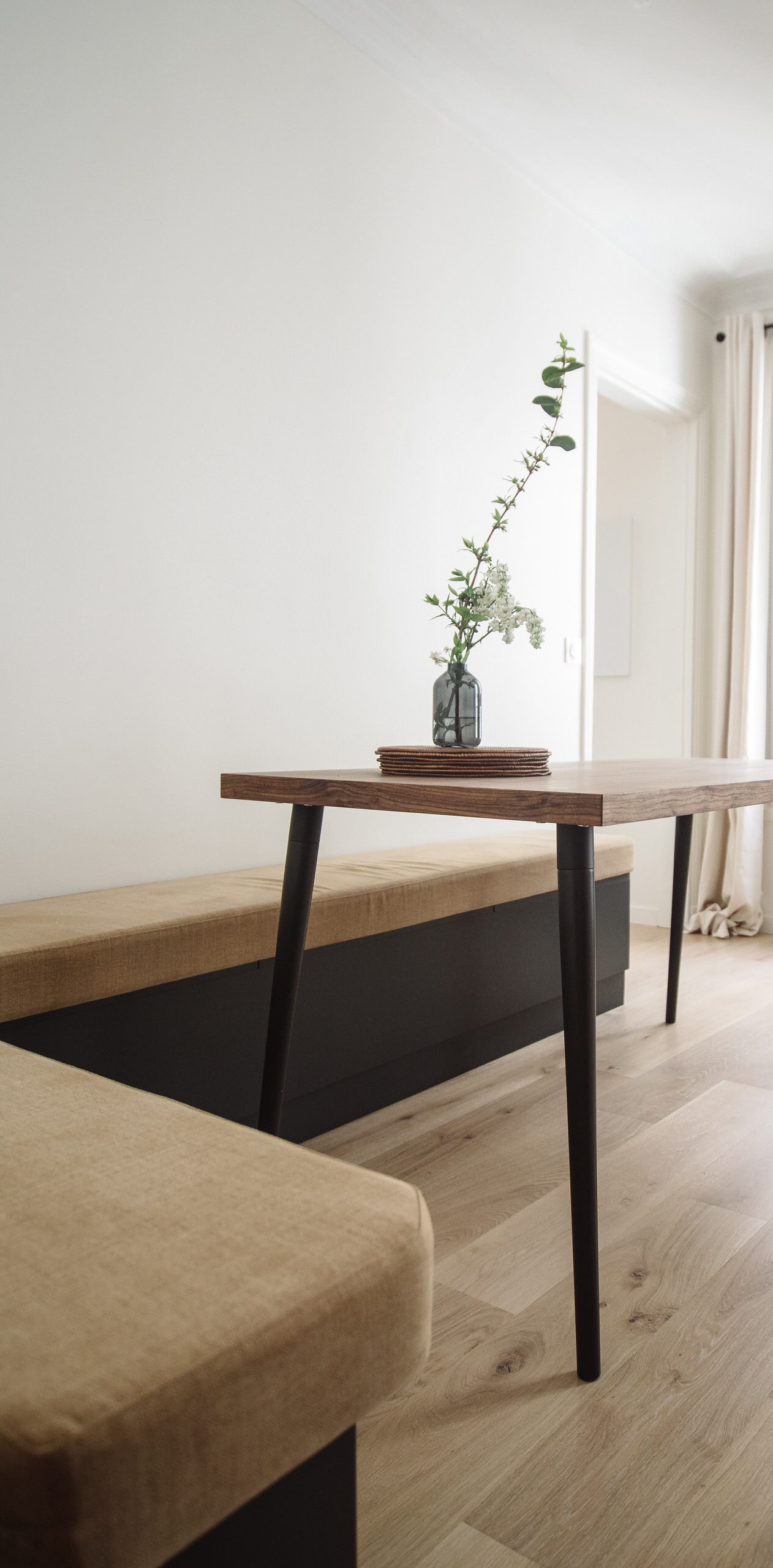 Фотоохота: Скамья в интерьере — 13 идей