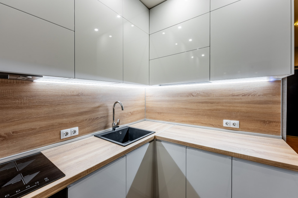 Кухня с интегрированными ручками