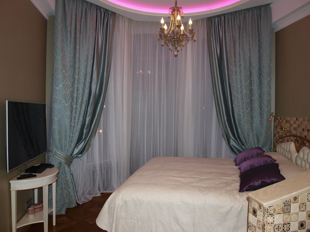 Дом на склоне холма