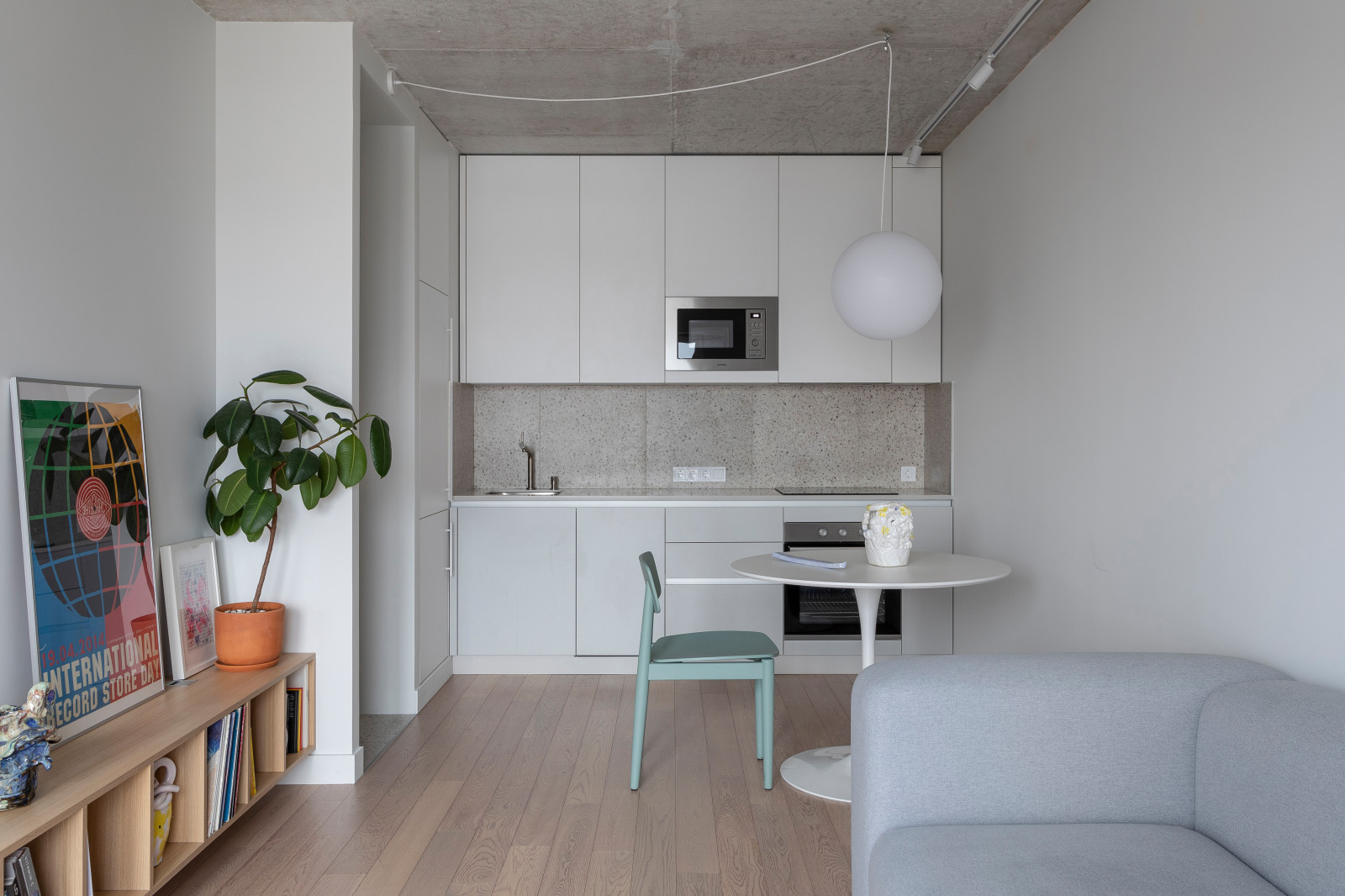 Квартира для художницы и диджея