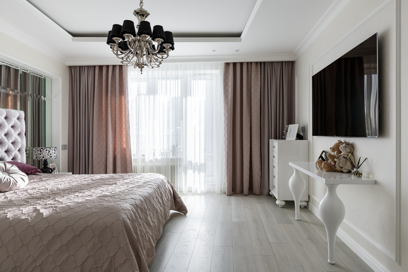 Реализованный проект 3хкомнатной квартиры в классическом стиле с элементами Ар Д