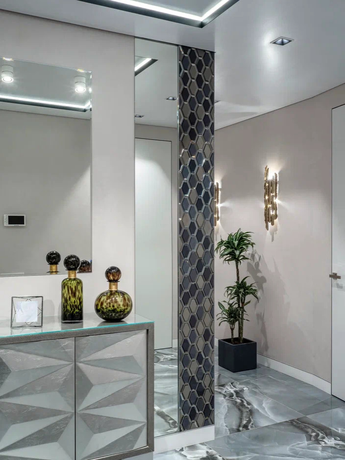 ИЗЫСКАННАЯ СДЕРЖАННОСТЬ