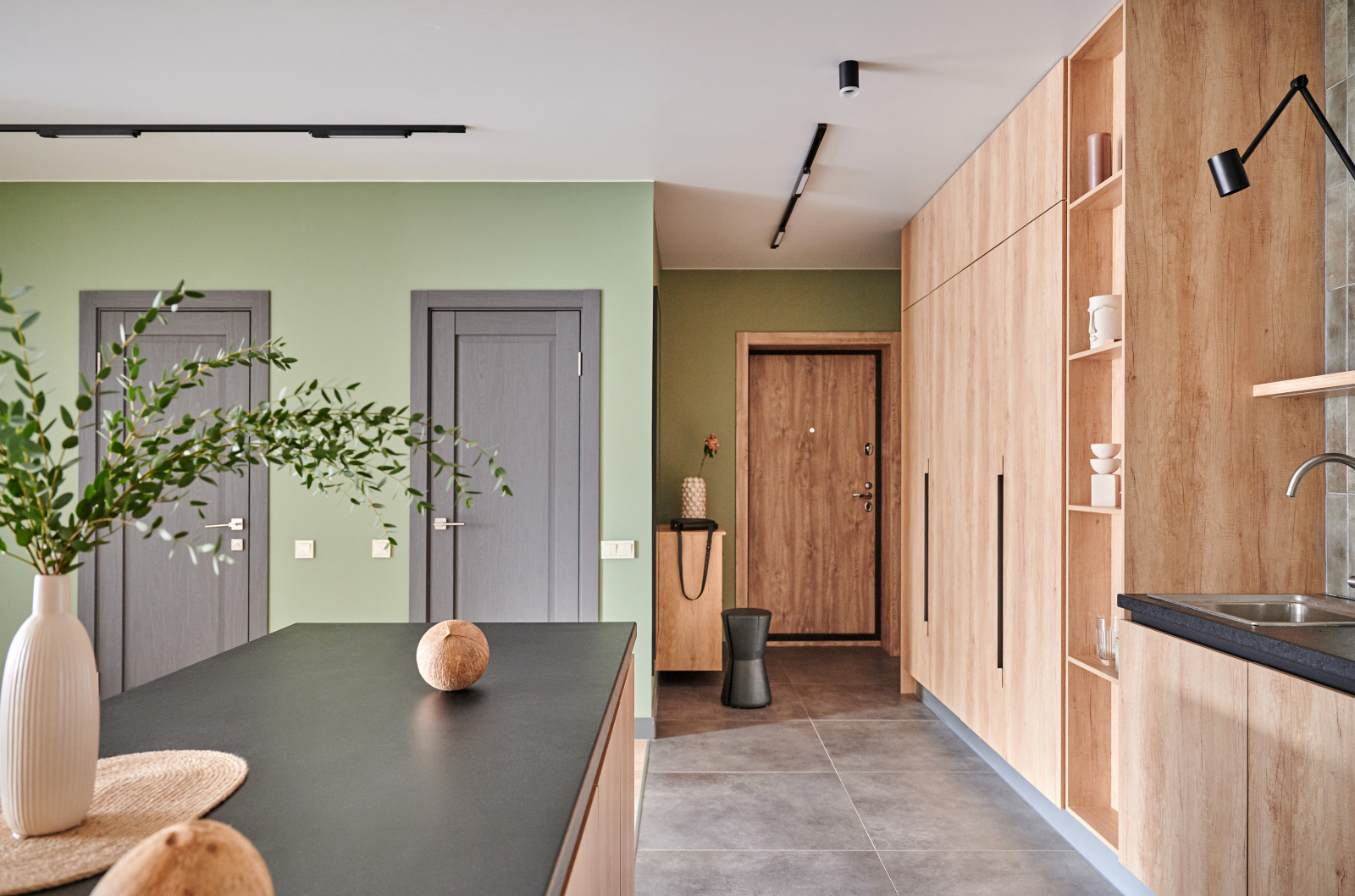 2. Южный берег, СМ Сити, Красноярск