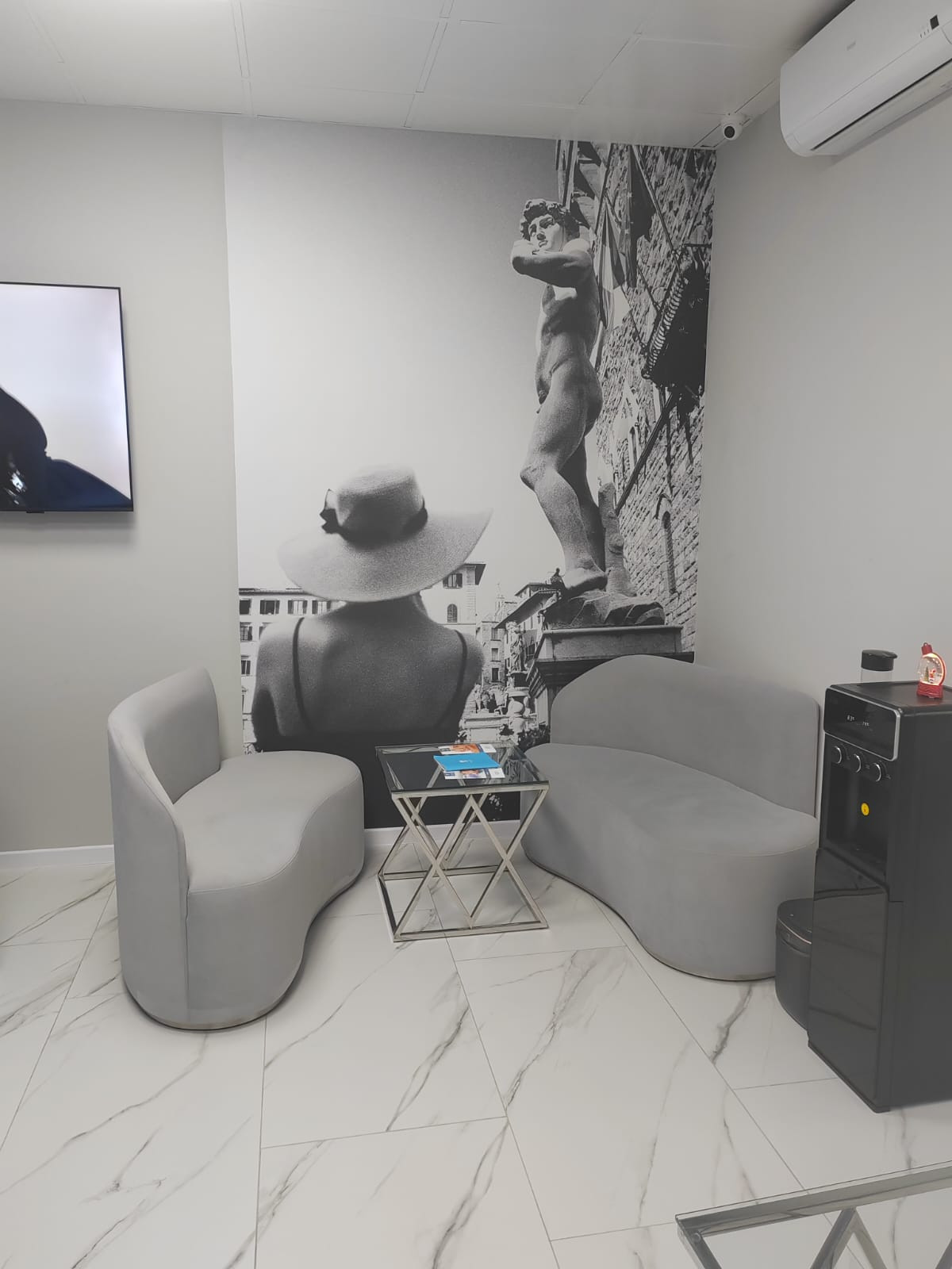 Диваны в офисе