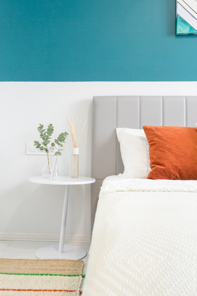 Multicolored apartment in Zhulebino, Moscow