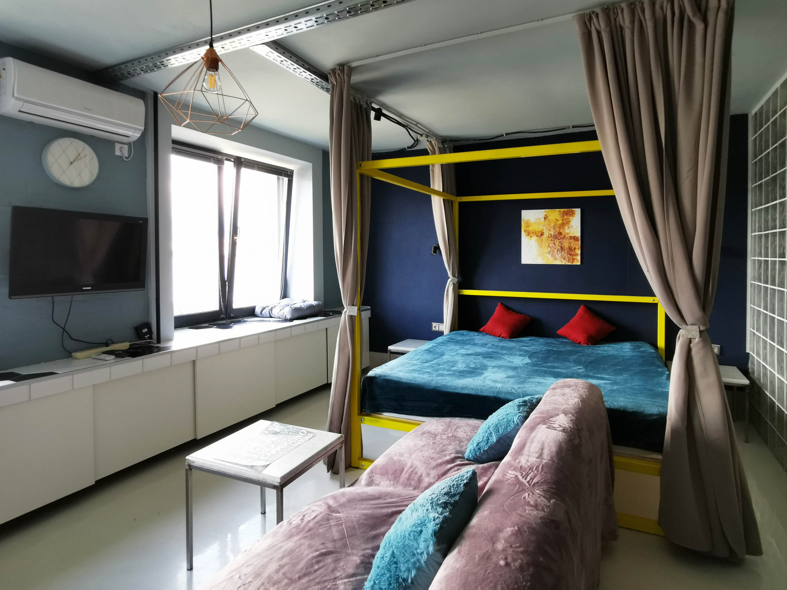 Студия лофт на Неве