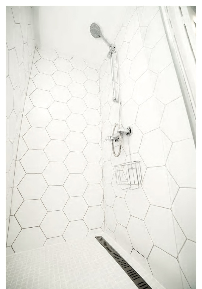 Двухэтажная студия, обшитая деревом