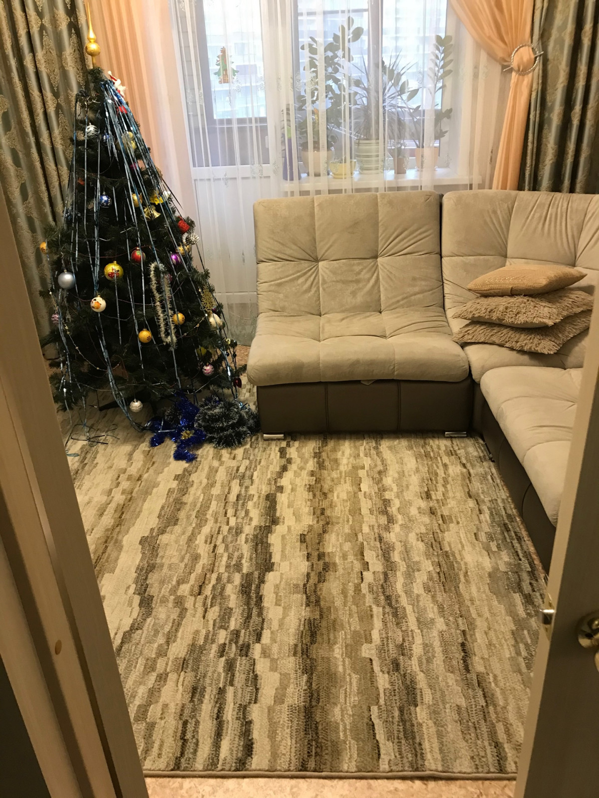 Ковры для гостиной. Подборка