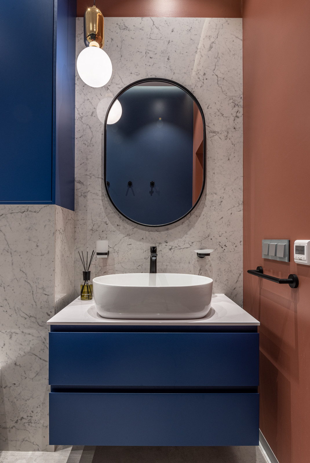 Взрыв цвета на мансардном этаже