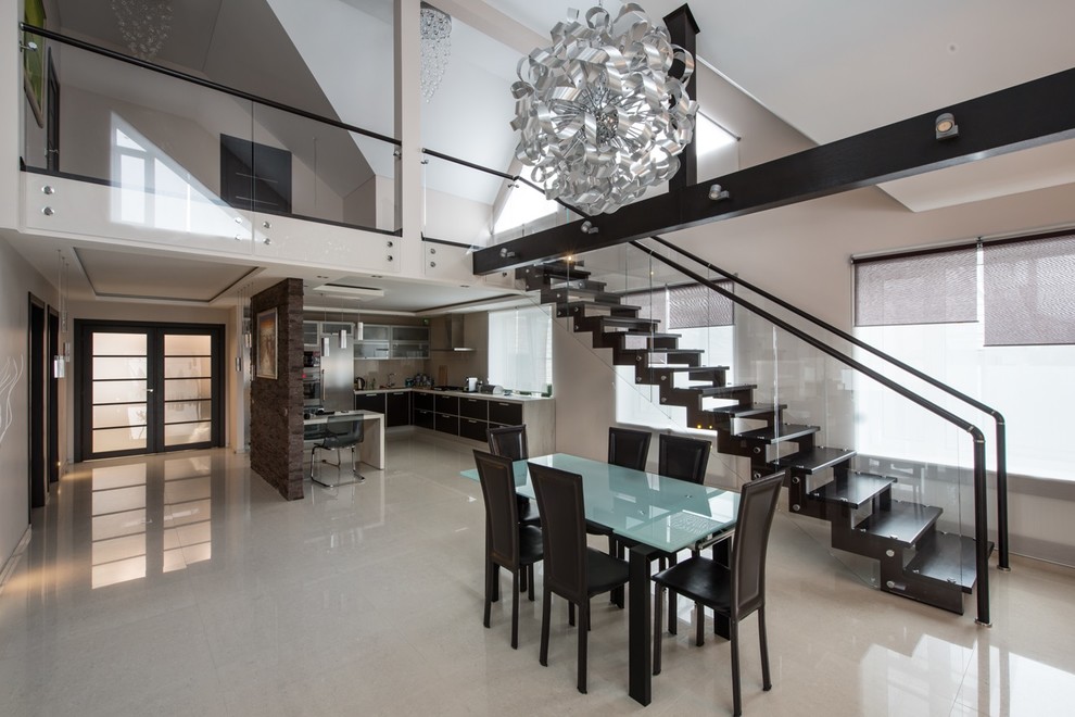 Обложка проекта: Лестницы на металлическом косоуре