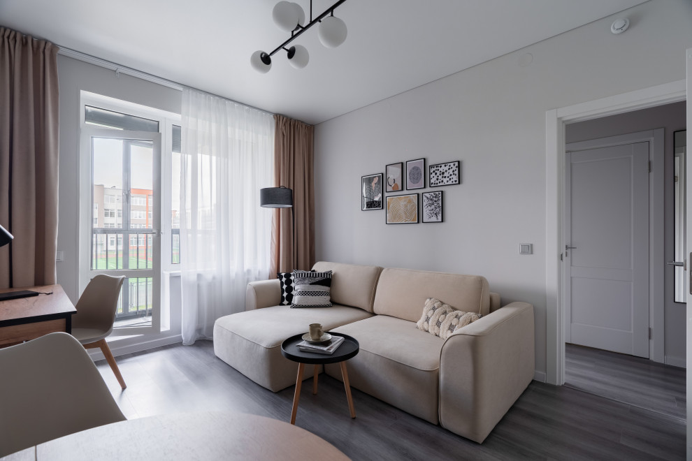 Парадный ансамбль, 2евро, 32м2